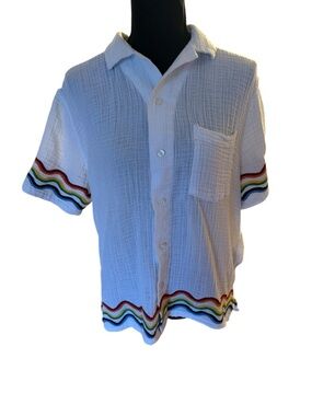 Abercrombie & Fitch White Top with Rainbow Label Detail